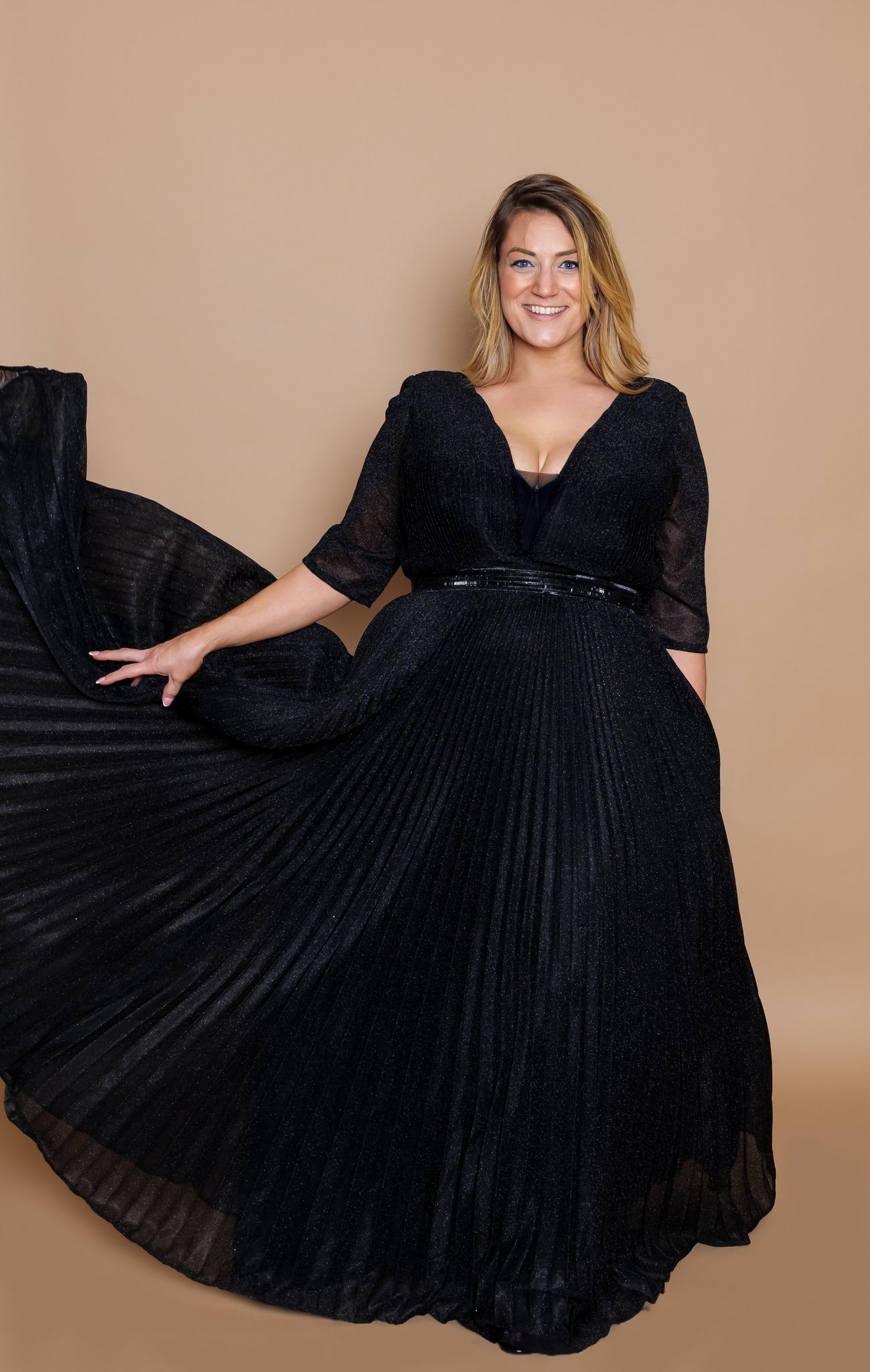 'Audrey' Glitter Pleated Gown-Front Black