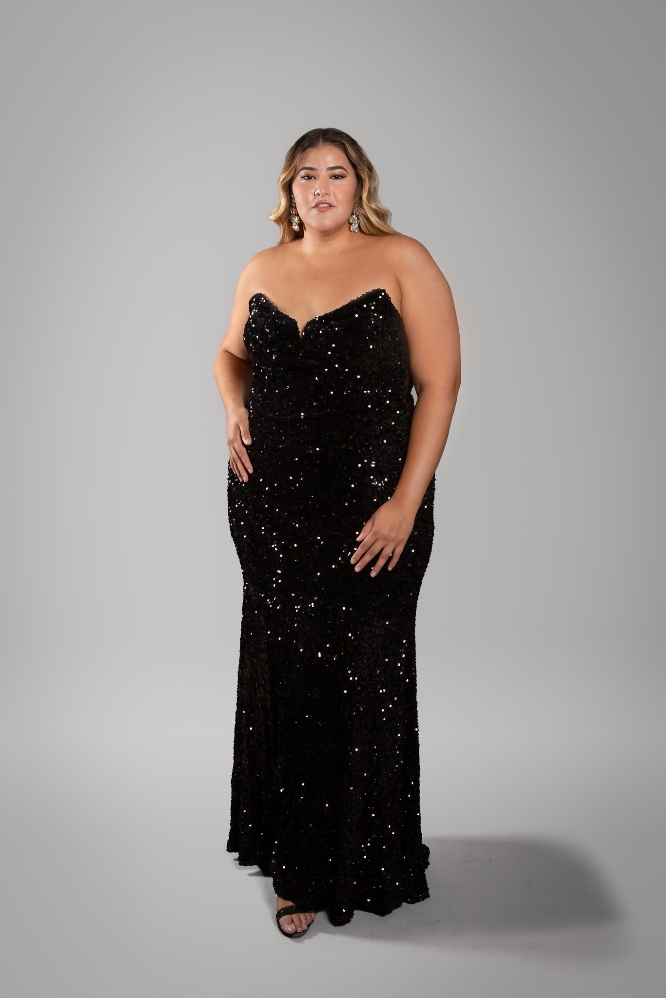 'Jessica' Strapless Sequin Gown-Black
